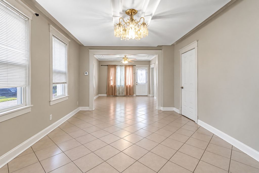 528 E 156th Street, Harvey, IL 60426 — photo 5