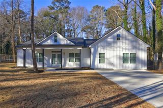 2467 Niskey Lake SW Road, Atlanta, GA 30331