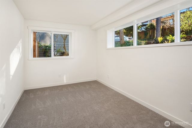 1023 109th Avenue SE, Bellevue, WA 98004