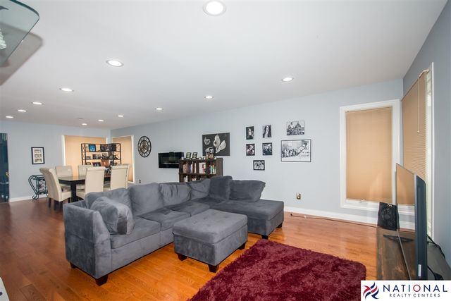 37709 Glengrove Drive, Farmington, MI 48331