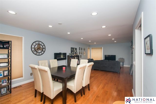 37709 Glengrove Drive, Farmington, MI 48331