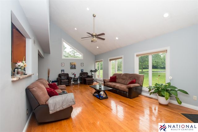 37709 Glengrove Drive, Farmington, MI 48331