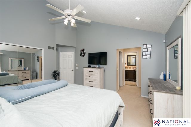 37709 Glengrove Drive, Farmington, MI 48331