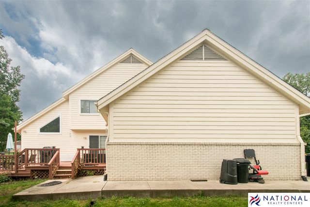 37709 Glengrove Drive, Farmington, MI 48331