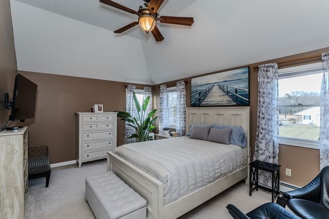 95 Gunn Rd, Southampton, MA 01073