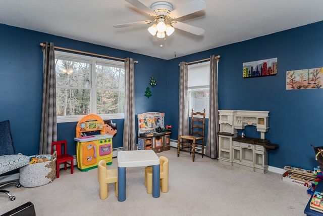 95 Gunn Rd, Southampton, MA 01073