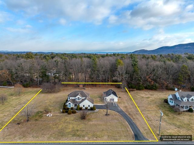 95 Gunn Rd, Southampton, MA 01073