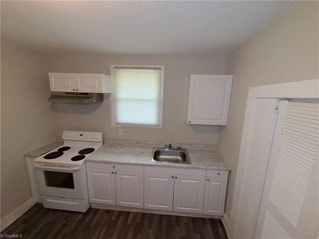328 Ennis Street, High Point, NC 27260