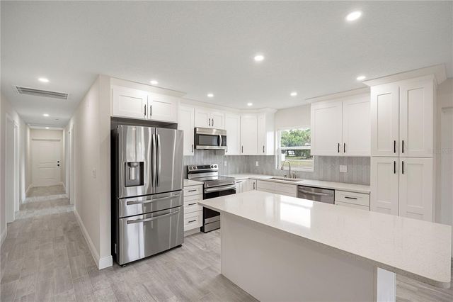 2008 2ND AVENUE E, Palmetto, FL 34221