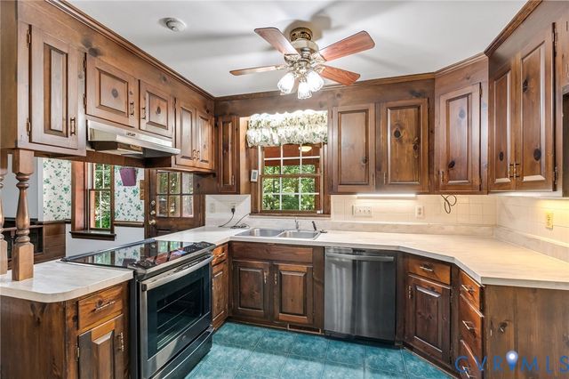 5701 Elfinwood Rd, Chester, VA 23831
