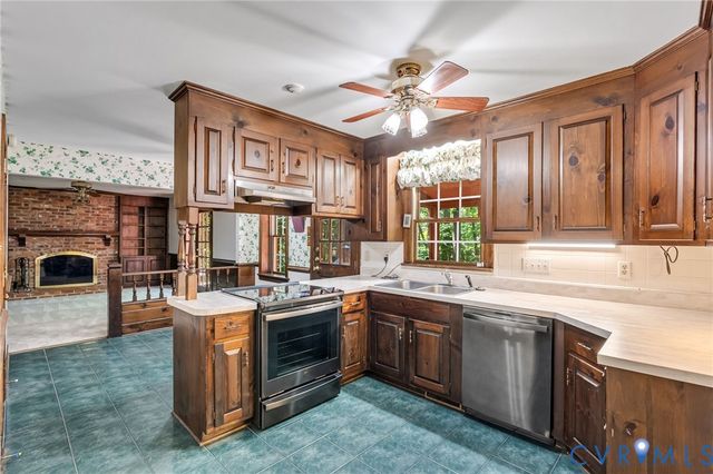 5701 Elfinwood Rd, Chester, VA 23831
