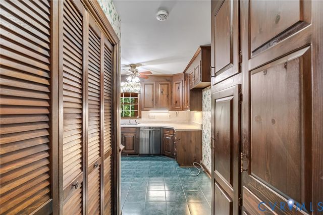 5701 Elfinwood Rd, Chester, VA 23831
