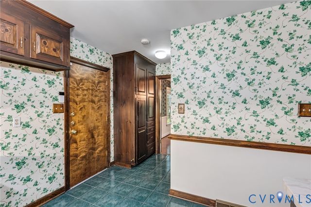 5701 Elfinwood Rd, Chester, VA 23831