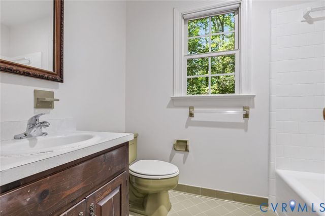 5701 Elfinwood Rd, Chester, VA 23831