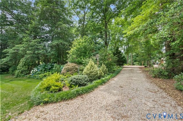 5701 Elfinwood Rd, Chester, VA 23831