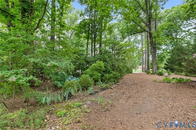 5701 Elfinwood Rd, Chester, VA 23831