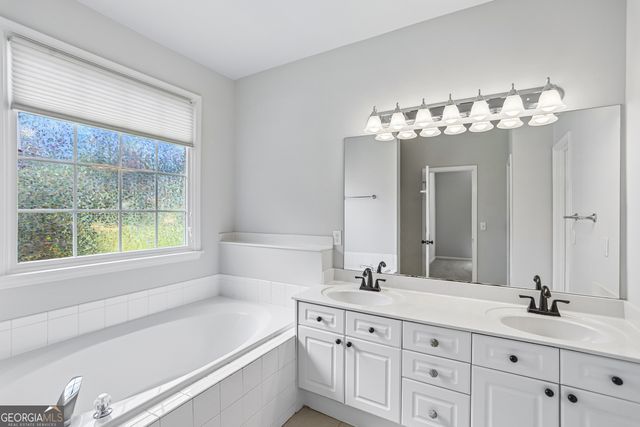 199 Pine Crescent, Newnan, GA 30265