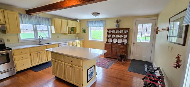 194 Dartmouth College Highway, Haverhill, NH 03260