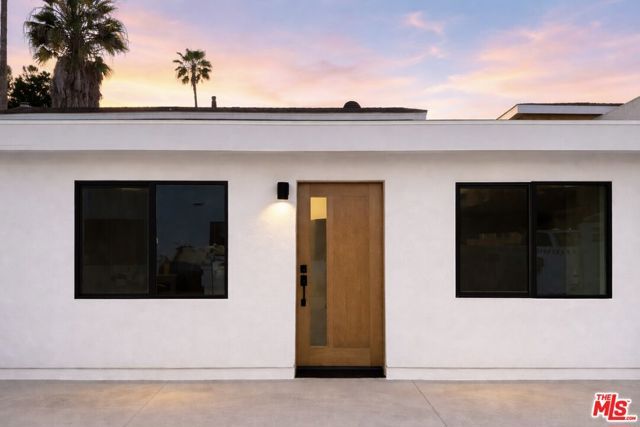 12527 Cranbrook Avenue, Hawthorne, CA 90250