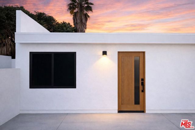 12527 Cranbrook Avenue, Hawthorne, CA 90250