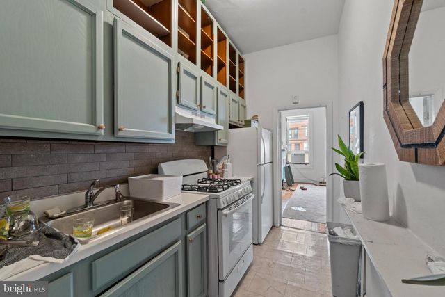 2924 SAINT PAUL ST, Baltimore, MD 21218