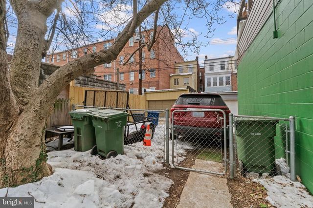 2924 SAINT PAUL ST, Baltimore, MD 21218