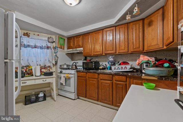2924 SAINT PAUL ST, Baltimore, MD 21218
