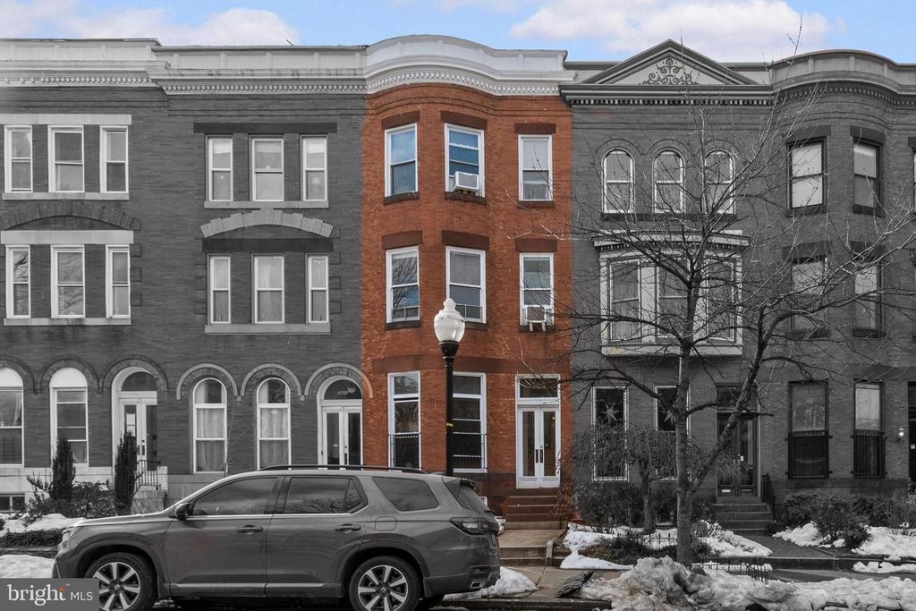 2924 SAINT PAUL ST, Baltimore, MD 21218