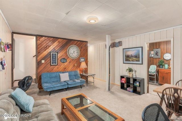7239 Violet Place, Anchorage, AK 99502