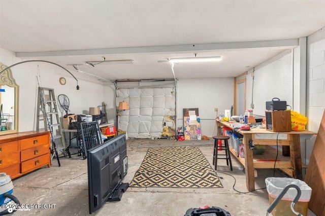 7239 Violet Place, Anchorage, AK 99502