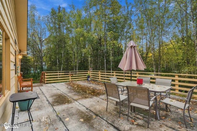 7239 Violet Place, Anchorage, AK 99502