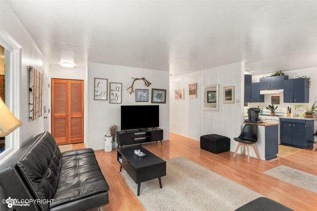 7239 Violet Place, Anchorage, AK 99502