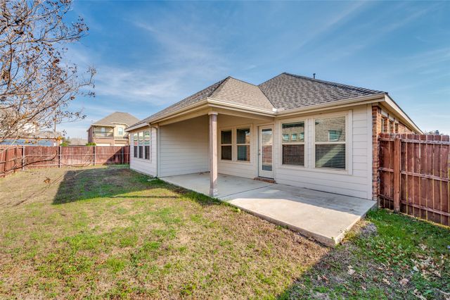 1033 Water Garden Circle, Little Elm, TX 75068