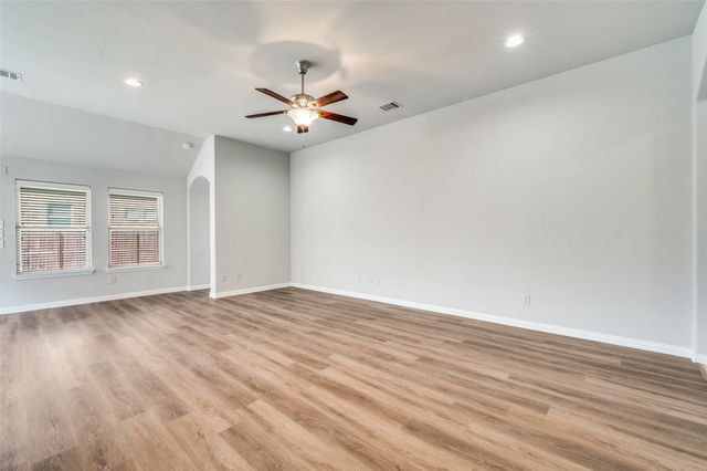 1033 Water Garden Circle, Little Elm, TX 75068