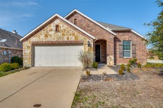 1033 Water Garden Circle, Little Elm, TX 75068