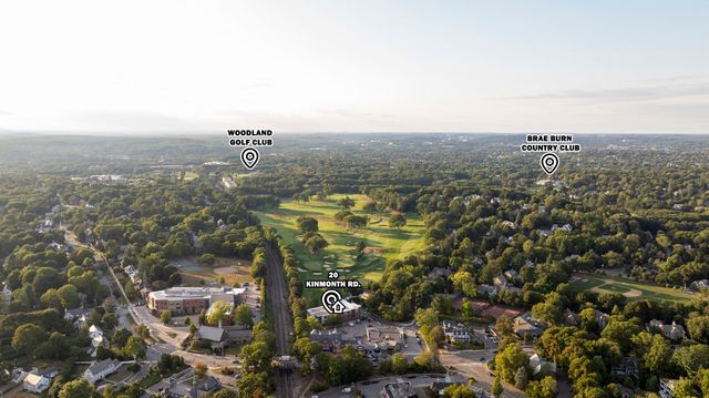 20 Kinmonth Rd 201, Newton, MA 02468