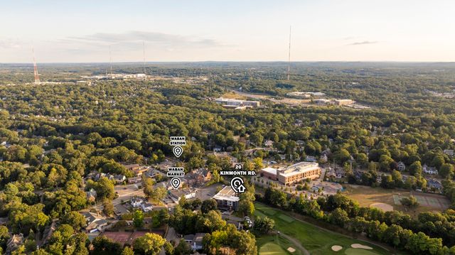 20 Kinmonth Rd 201, Newton, MA 02468