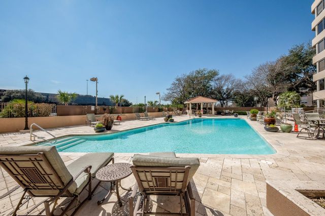 3525 Sage Road 1612, Houston, TX 77056