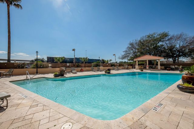 3525 Sage Road 1612, Houston, TX 77056