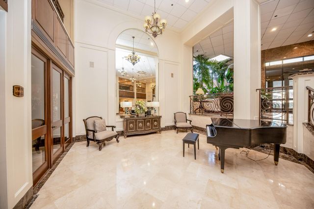 3525 Sage Road 1612, Houston, TX 77056