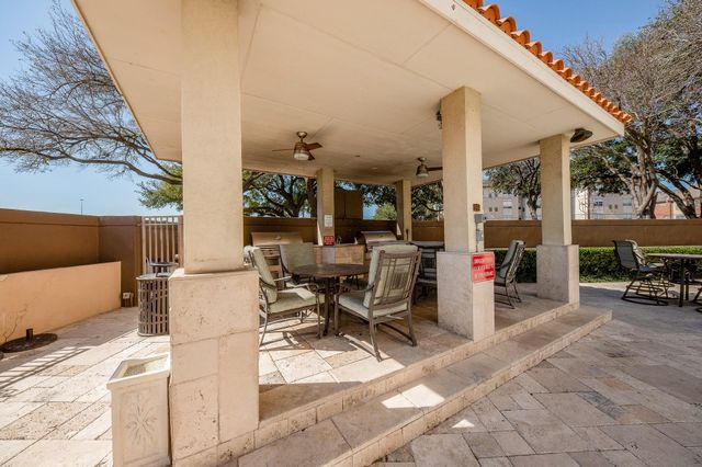 3525 Sage Road 1612, Houston, TX 77056