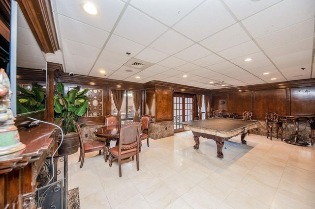 3525 Sage Road 1612, Houston, TX 77056