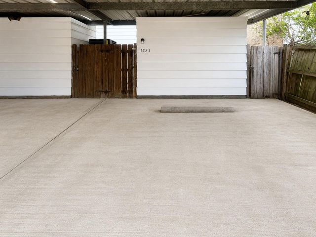 7283 Chasewood Drive, Houston, TX 77489