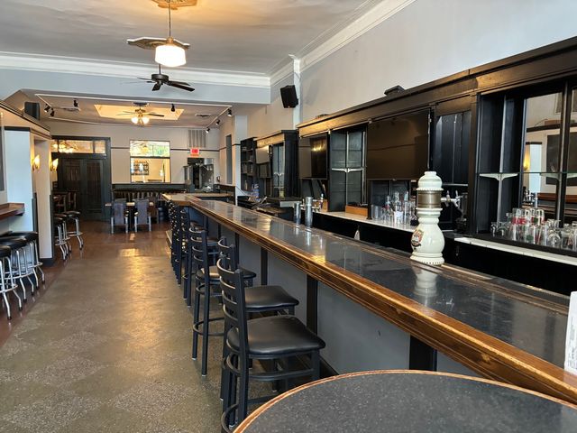 7353 Madison Street, Forest Park, IL 60130