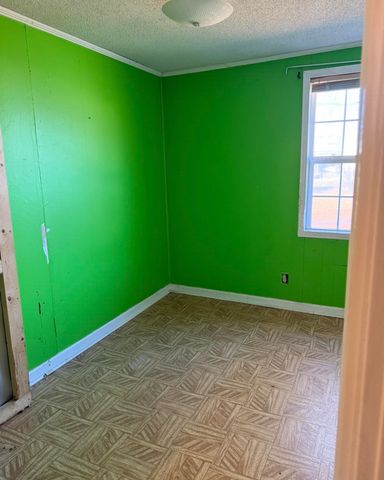 150 POWELL ST, Hickory Valley, TN 38042