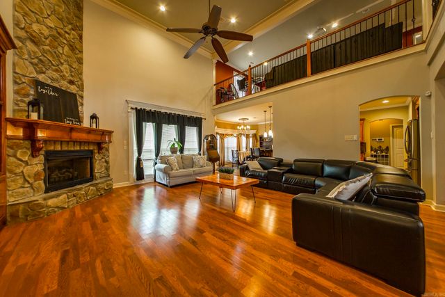 1916 Oakbrook Drive, Sherwood, AR 72120