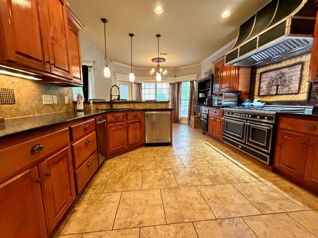 1916 Oakbrook Drive, Sherwood, AR 72120