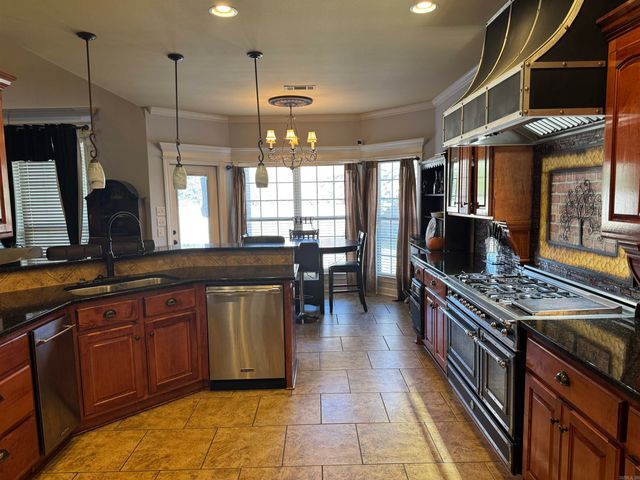 1916 Oakbrook Drive, Sherwood, AR 72120
