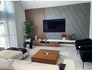 4827 SW 34th Ave, Hollywood, FL 33312