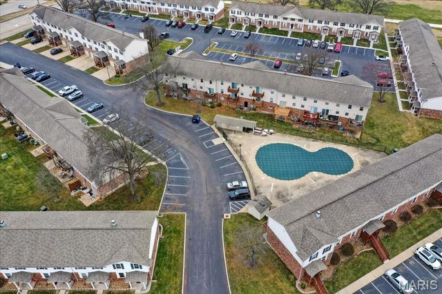 758 Delray Drive H, St Peters, MO 63376